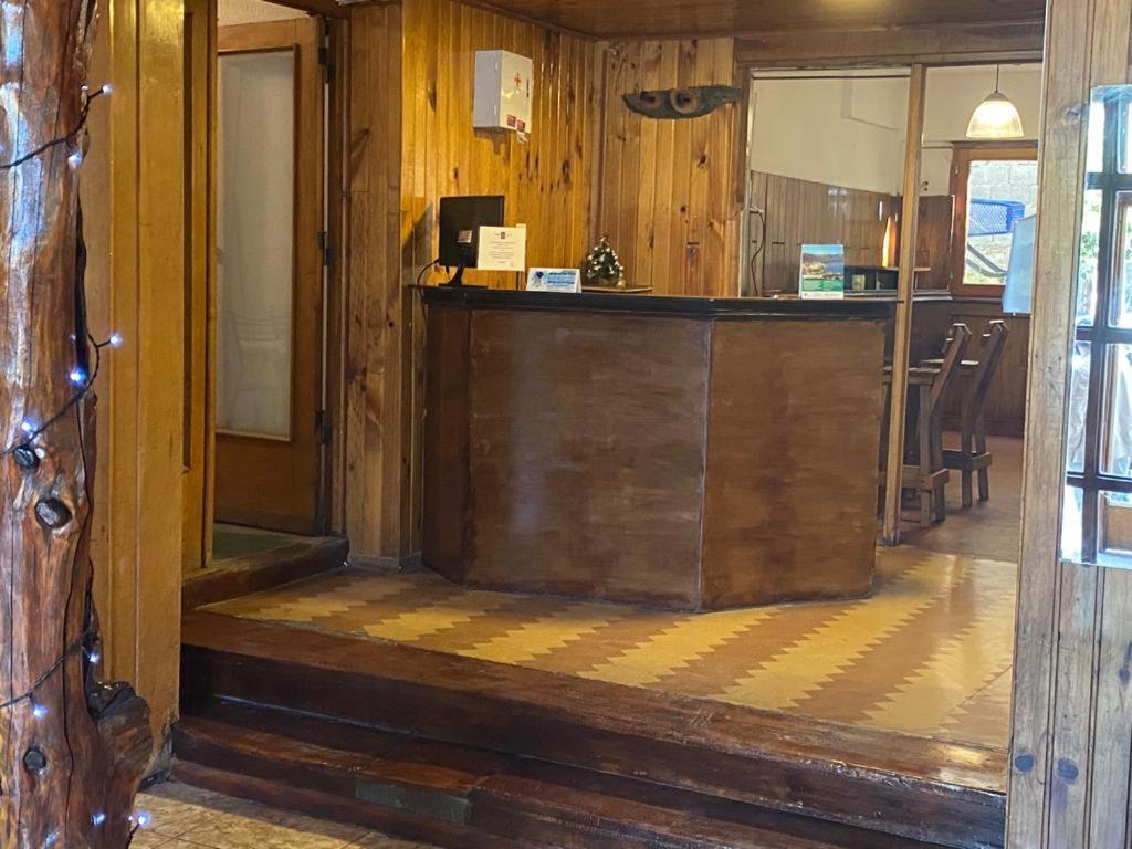 Alojamiento Curru Leuvu Bariloche Hotel Ngoại thất bức ảnh
