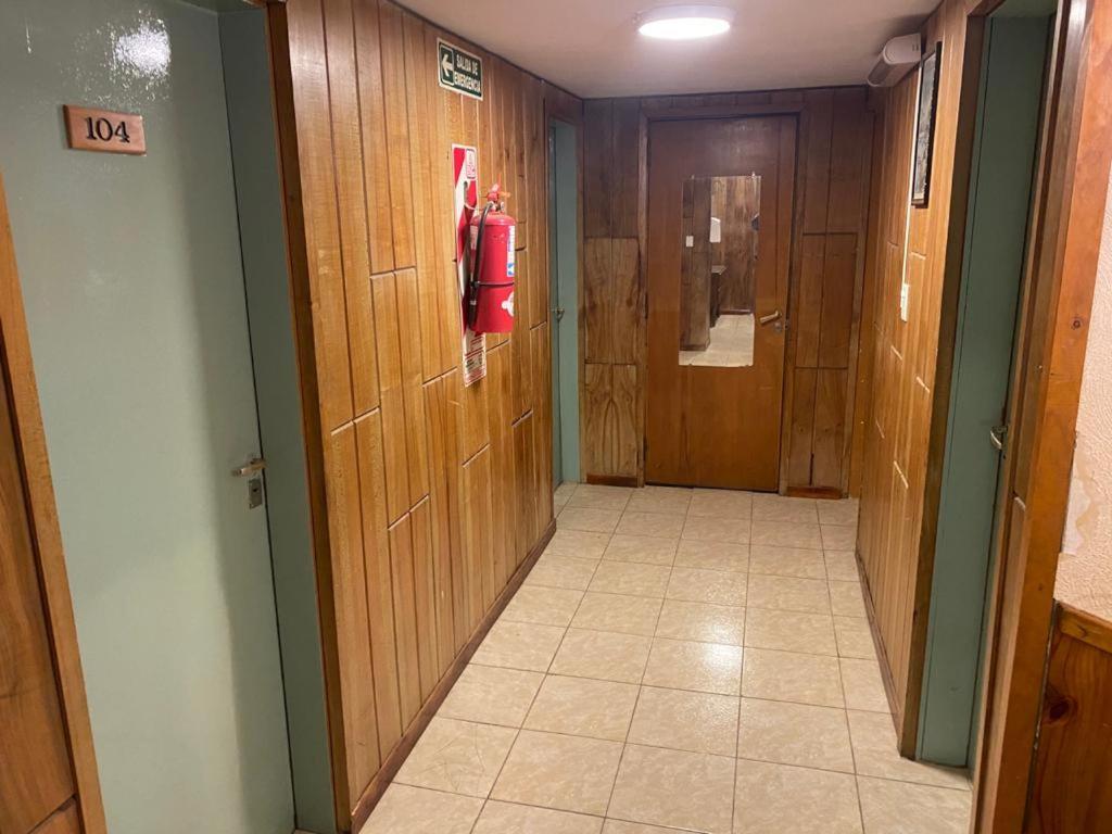 Alojamiento Curru Leuvu Bariloche Hotel Ngoại thất bức ảnh