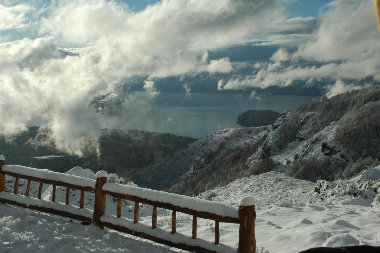 Alojamiento Curru Leuvu Bariloche Hotel Ngoại thất bức ảnh
