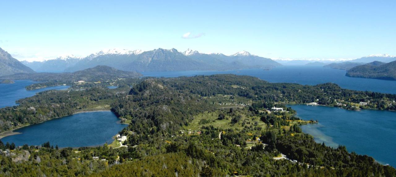 Alojamiento Curru Leuvu Bariloche Hotel Ngoại thất bức ảnh