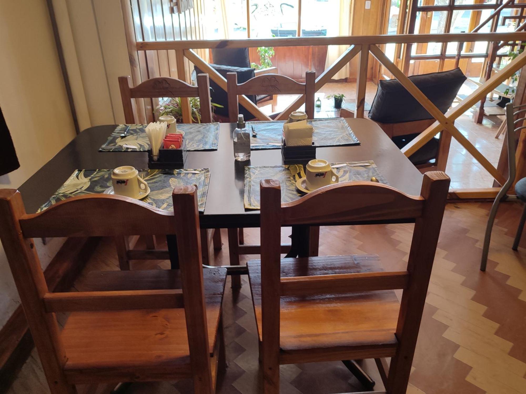 Alojamiento Curru Leuvu Bariloche Hotel Ngoại thất bức ảnh